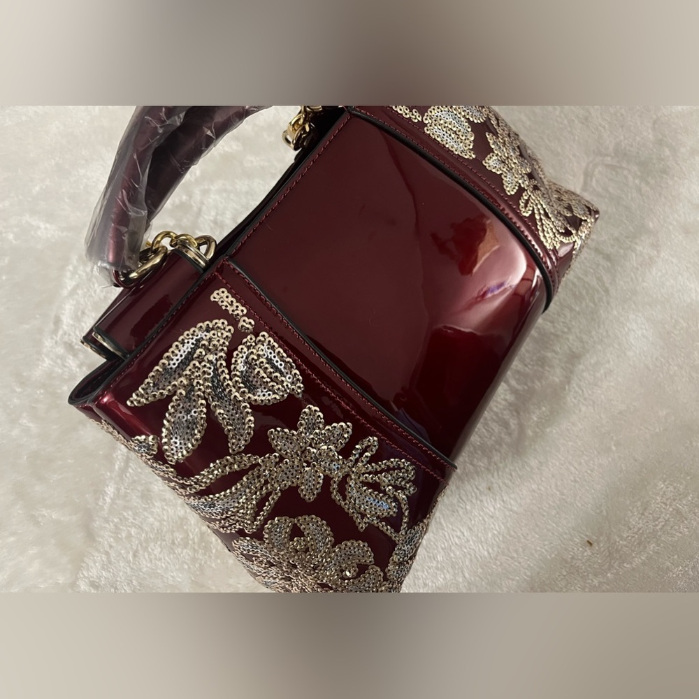Sold Nevenka patent handbag NEW - Picture 10 of 12